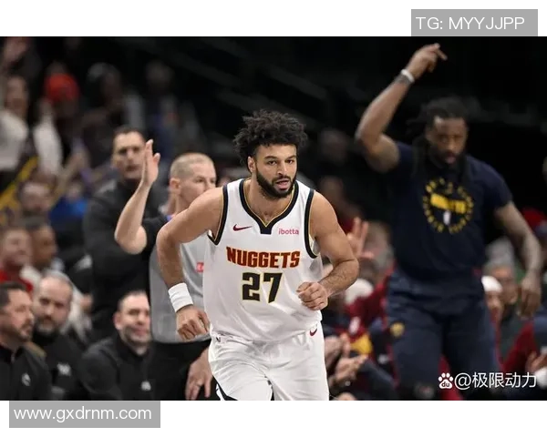 勇士与掘金激战第一节精彩瞬间回顾与分析